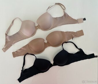 Podprsenky Victoria's Secret, vel. 32 DD - 3