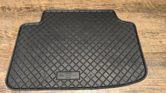 Autokoberečky Škoda Octavia 3, gumové, PETEX - 3