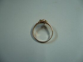 STAROŽITNÝ,ZLATÝ PRSTEN - 3