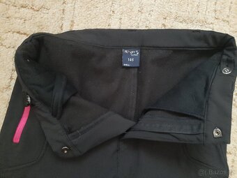 Dívčí softshellové zateplené kalhoty zn.Kugo, vel.146 - 3