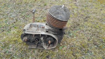 Motor asi Jawa 125 - 3