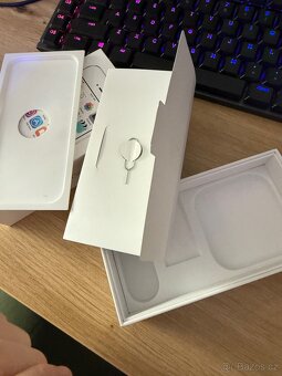 Originální krabička iPhone 5s - 3