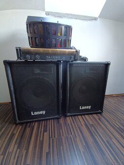 Prodám sestavu profi zesilovač , reproduktory - 3