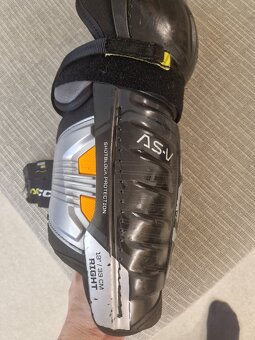 Holenní chrániče - CCM Tacks AS-V JR 13" - 33 cm - 3