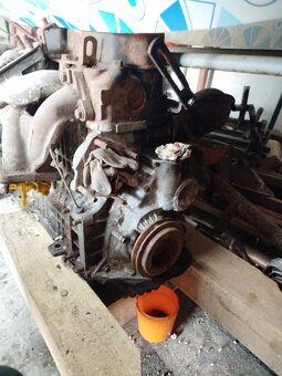 Motor Škoda 120 - 3