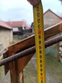 Konstrukce na víno a jiné popínavé rostliny - 3