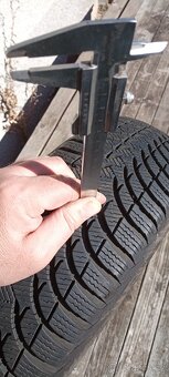 Pneu 185/60r15 - 3