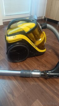 Prodám bezsačkovy vysavač ROWENTA 750W - 3
