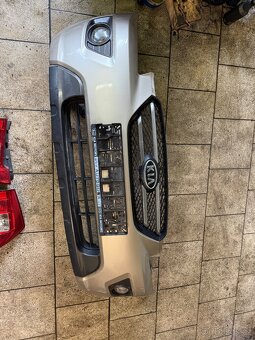 Kia Picanto přední čast vozu, zadní světla - 3