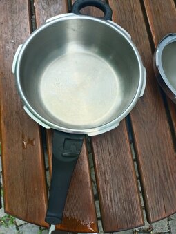 Tlakový hrnec 4Ltr.NEREZ indukce, plyn, elektřina. Za 590Kč - 3