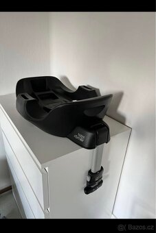 Autosedačka Britax Römer s základnou - 3