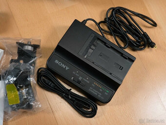 Videokamera Sony PXW-FS7 - černá, pouze 348 hodin - 3