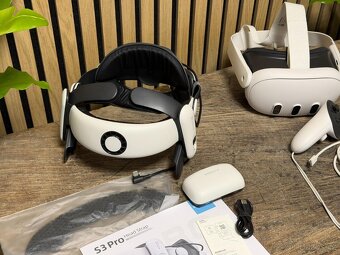 META Quest 3 - 512GB + bobovr S3 PRO Head Strap - ZÁRUKA - 3