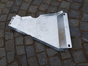 Suzuki Jimny - kryty podvozku - 3