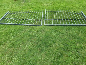 Prodám vrata a plotové dilce - 3