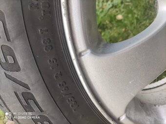 Prodám 4 kola 185/65 R15 – Peugeot / univerzál + disky - 3
