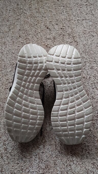 Adidas sporotvní boty snekers do tělocvičny vel. EU39,5 - 3
