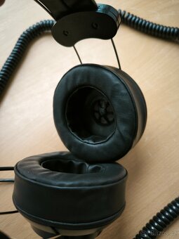 Sluchátka Tesla ARF 310 - 3