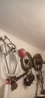 Mix nádrží Jawa zetka, pérák....kostra,kola - 3
