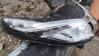 Predni LED svetlo Honda pcx 125 original - 3