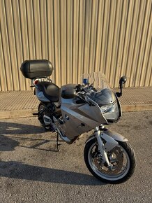 BMW F 800 ST - 3