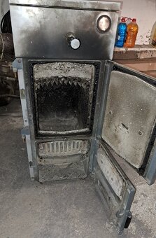 Litinový kotel na tuhá paliva Ferroli GFN 4 - 15kW - 3