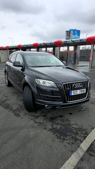 Prodám Audi Q7 4.2TDi V8 250kw facelift - 3