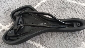 Gelové sedlo Selle Royal Classic Mach černé - 3