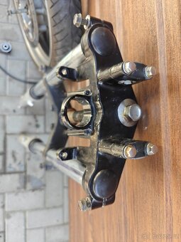 Kawasaki ER-5 - přední / zadní tlumiče - kolo - výfuk - 3