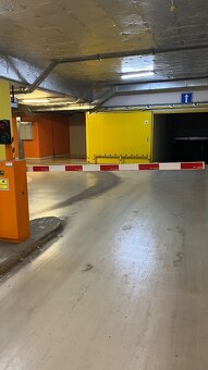 Pronájem garážového stání 15m² - Petržílkova metro B (Hůrka) - 3
