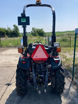 Malotraktor TAFE 6028 M - 3