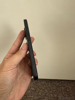 Apple iPhone 15 128gb Black. 100% stav. Zaruka 21 mesicu. - 3