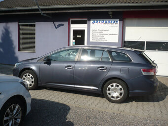 Avensis kombi 1,8-108kW+sada zimních kol - 3