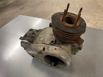 Polomotor ČZ 125 T - 3