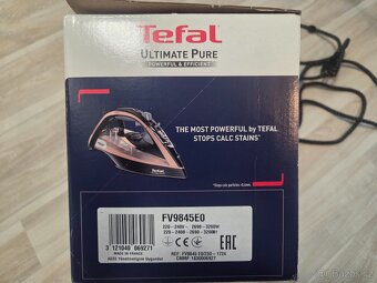 Napařovací žehlička Tefal Ultimate Pure FV9845E0 v záruce - 3