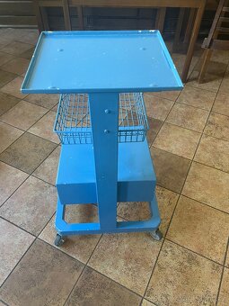 Stolek vozík stojan regál - 3