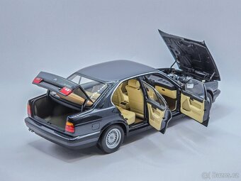 BMW E34 535i 1:18 Minichamps - 3