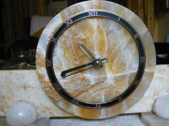 Staré mramorové hodiny - 3