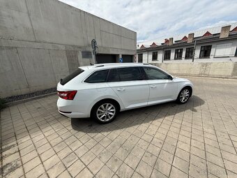 BOLT UBER Pronájem vozů Škoda Superb III, Octavia IV, - 3