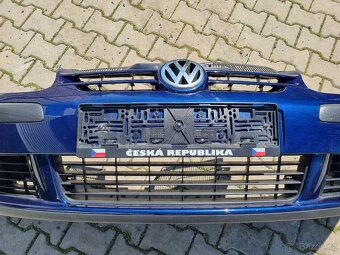 VW Golf V přední nárazník s ostřikovači modrá LD5Q - 3