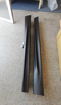 Sportovní prahy BMW 3 E90 / E91 - nové, top cena - 3