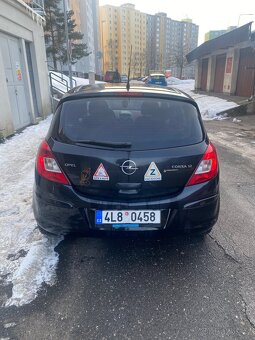 Opel Corsa D benzin 2007 - 3