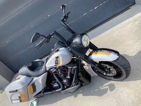Prodám Harley-Davidson Road King Bagger 2017, 25200km - 3