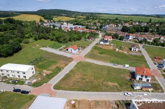 Prodej stavebního pozemku 775 m2 - Střelice, ev.č. 00956 - 3