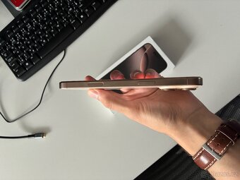 iPhone 16 Pro Max - 3