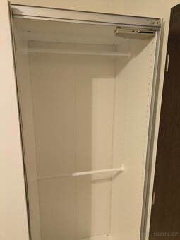 Šatní skříň - 3