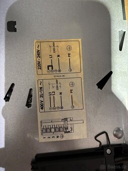 Sklokeramická varná deska Electrolux EHF6241FOK černá/sklo - 3