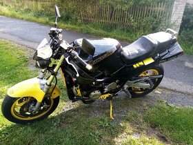 Kawasaki GPZ 1000 RX. - 3