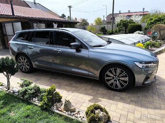 Prodáme Volvo V60 R-Design AWD B6 mildhibrid 183 kw ATM - 3