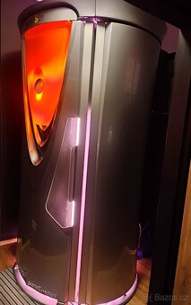 Vertikální solárium megaSun T200 Pure Energy – TOP stav - 3